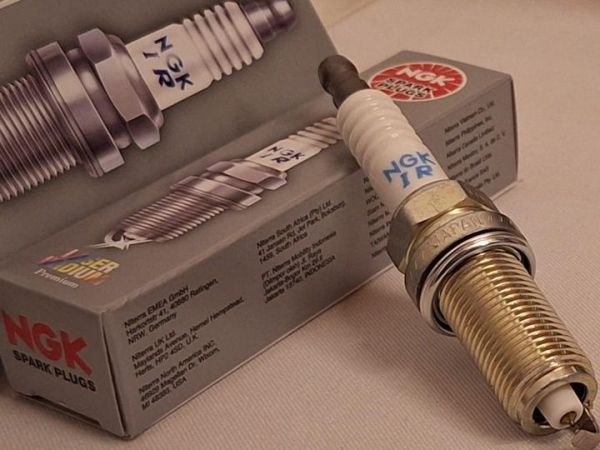 Cara mengetahui busi motor panas atau dingin 