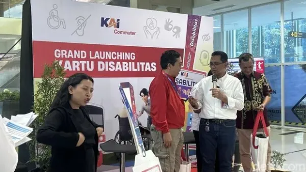 KAI Commuter Line Jabodetabek meluncurkan kartu khusus penumpang disabilitas. <div class=