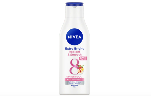 Foto adalah NIVEA Extra Bright Radiant & Smooth 8 Superfoods Body Lotion. Sumber foto: nivea.co.id