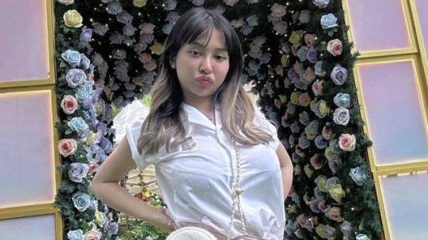 PONSEL CUPI RAIB - Foto diambil dari postingan 14 Februari 2025. Cupi Cupita akui kehilangan ponsel, malah khawatir isi galeri.