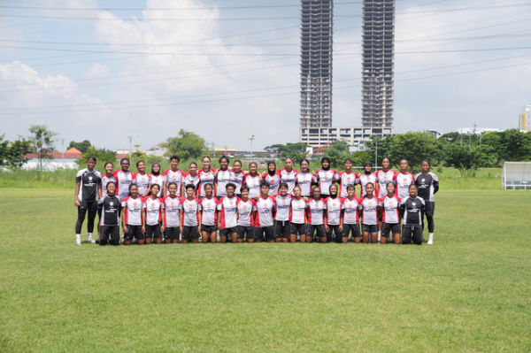 Timnas Wanita Indonesia tengah melakoni sesi pemusatan latihan (TC) di Surabaya jelang lawan Arab Saudi. Foto: PSSI