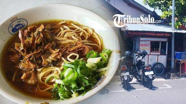 Mie Ayam Ceker Pak Min BPM, dekat Stasiun Klaten.