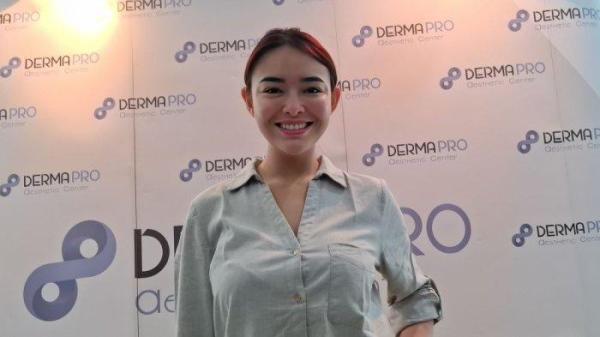 AMANDA MANOPO PERAWATAN - Amanda Manopo mulai resah karena terlalu sibuk syuting sinetron. Amanda Manopo ditemui di klinik Dermapro Jakarta, Tanjung Duren Jakarta Barat, Selasa (25/2/2025). 