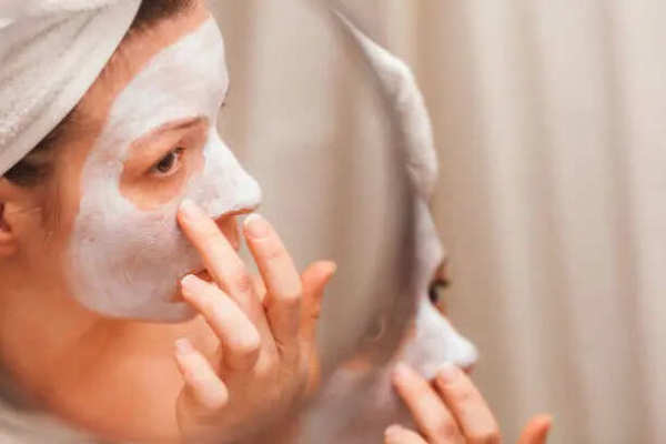 The right way to apply yogurt on the skin