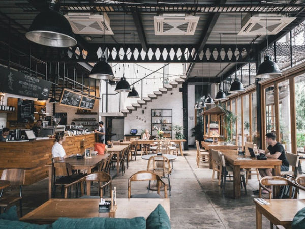 Tempat Makan di Ngawi (Foto hanya ilustrasi, bukan tempat sebenarnya) Sumber: unsplash/ Shawn