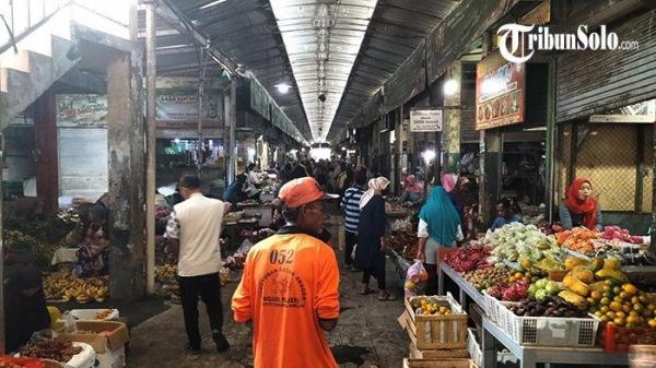 PASAR BUNDER SRAGEN. Kondisi Pasar Bunder Sragen jelang bulan suci Ramadan, tahun lalu. Harga-harga bahan pokok mulai mengalami kenaikan jelang memasuki bulan suci Ramadan 2025.