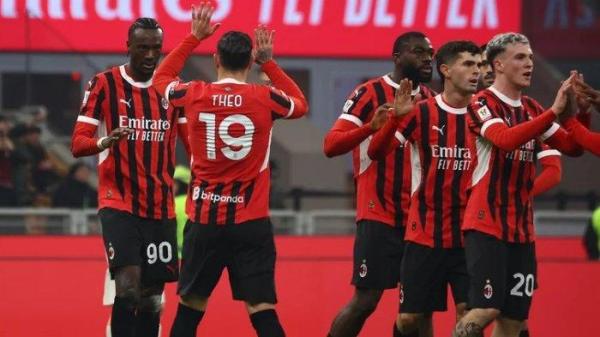 PERAYAAN GOL TAMMY - Selebrasi pemain AC Milan setelah Tammy Abraham (no 90) mencetak gol ke gawang AS Roma pada babak perempat final Coppa Italia 2024/2025 di San Siro Stadium, Milan, Italia, Kamis (6/2/2025).