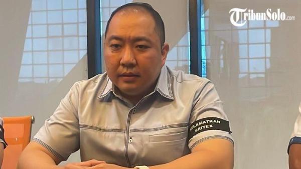Direktur Utama PT Sri Rejeki Isman Tbk (SRITEX), Iwan Kurniawan Lukminto (Wawan) mengaku terkejut dengan keputusan Mahkamah Agung (MA) yang menolak kasasi terkait status pailit perusahaan tersebut.