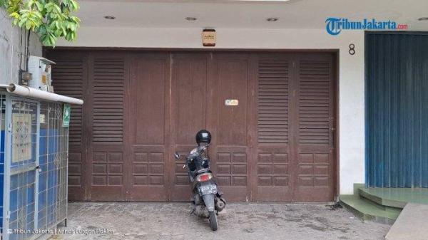 MENINGGAL DI PUNCAK CARSTENSZ - Rumah Elsa Laksono di Jalan KH Abdullah Syafe'i Nomor 8, Kelurahan Tebet Timur, Tebet, Jakarta Selatan, Senin (3/3/2025). Elsa meninggal dunia di Puncak Carstensz, Kabupaten Mimika, Papua Tengah. TribunJakarta.com/Annas Furqon Hakim