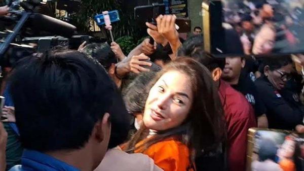 Nikita Mirzani santai ditahan