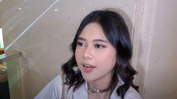 Ziva Magnolya ungkap kriteria pasangan meski masih nyaman sendiri hingga jawab kabar kedekatannya dengan Rey Bong beberapa waktu lalu.