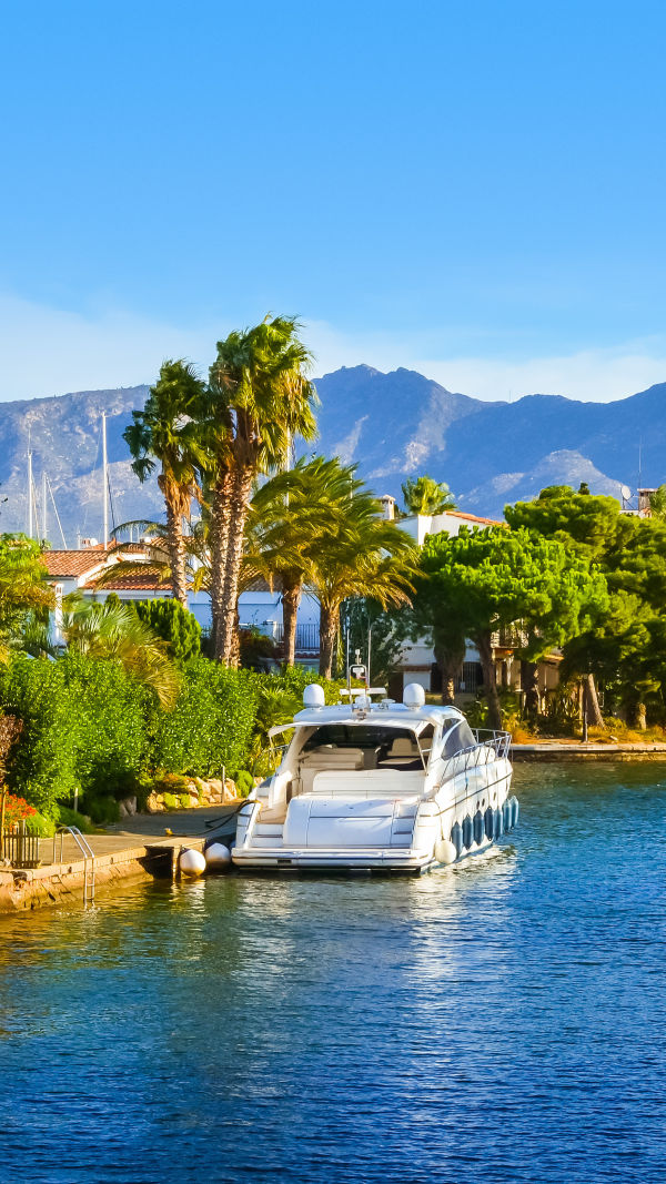 Empuriabrava: Travel 2025!