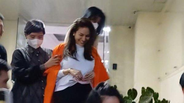 NIKITA MIRZANI RAYAKAN ULTAH DI PENJARA - Wanita yang akrab disapa Niki tersebut akan menginjak usia 39 tahun pada 17 Maret 2025.