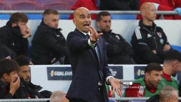 Pelatih kepala Belgia Roberto Martinez memberi isyarat di garis sentuh selama pertandingan sepak bola UEFA Nations League, liga A grup 4 antara Wales dan Belgia di stadion Cardiff City di Cardiff, Wales selatan pada 11 Juni 2022.
Geoff Caddick / AFP