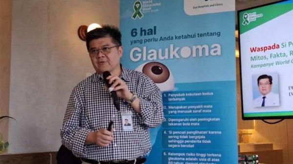 PENGLIHATAN PASIEN GLAUKOMA -Konsultan oftalmologi di JEC Eye Hospitals and Clinics DR. Dr.  Iwan Soebijantoro, SpM(K) saat media edukatif bertajuk ‘Waspada Si Pencuri Penglihatan: Mitos, Fakta, Risiko, & Deteksi Dini!’, di Jakarta, Kamis (13/3/2025) menyampaikan 5 mitos seputar glaukoma, penyakit mata yang menyebabkan kebutaan terbanyak nomor dua di dunia beserta faktanya.