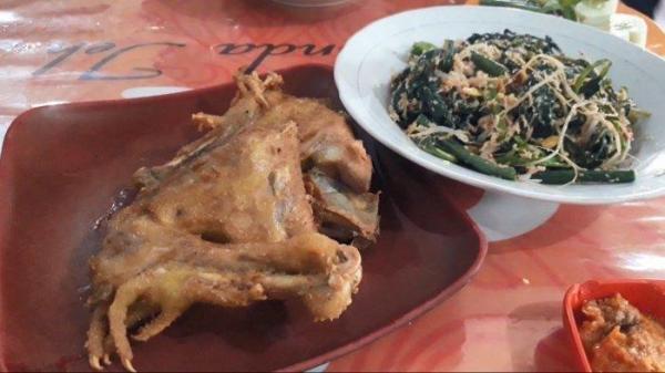 Ayam kampung Goreng Mbak Mulyani di Sukoharjo