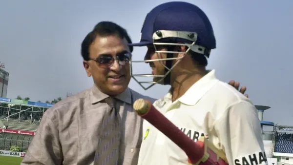 Sachin Tendulkar Acknowledges Applause for His Double-Tentur