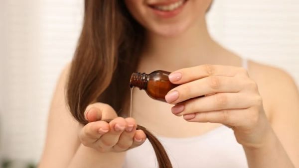Castor Oil Or Coconut Oil For Hair Health 1741609175449