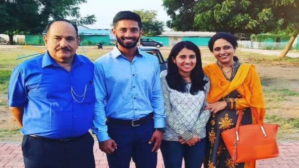 IPL 2025 Chennai Super Kings: Rahul Tripathi का जीवन परिचय, उम्र, पत्नी, आय, रिकॉर्ड्स, फैमली और जीवन से जुडी कुछ दिलचस्प बातें