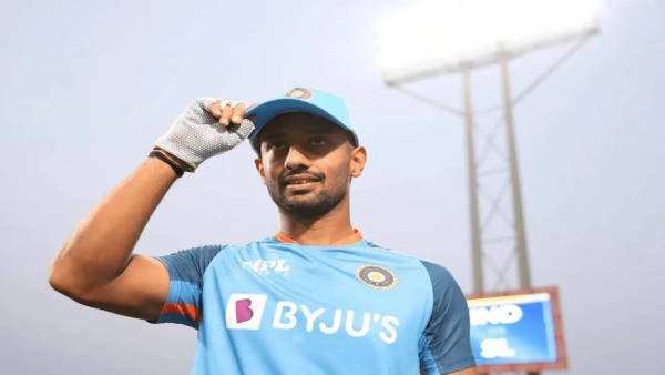 IPL 2025 Chennai Super Kings: Rahul Tripathi का जीवन परिचय, उम्र, पत्नी, आय, रिकॉर्ड्स, फैमली और जीवन से जुडी कुछ दिलचस्प बातें