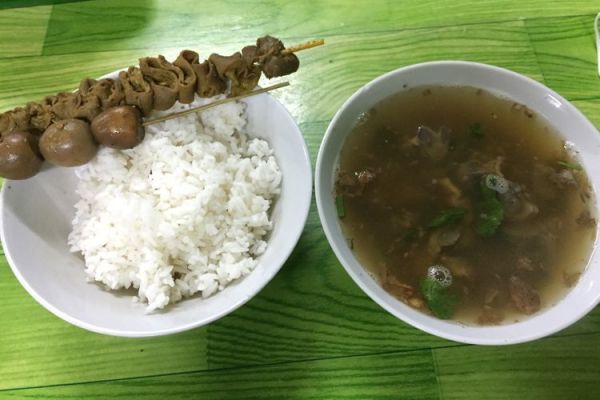 Sop Ayam Pak Min Klaten cabang Rawa Belong
