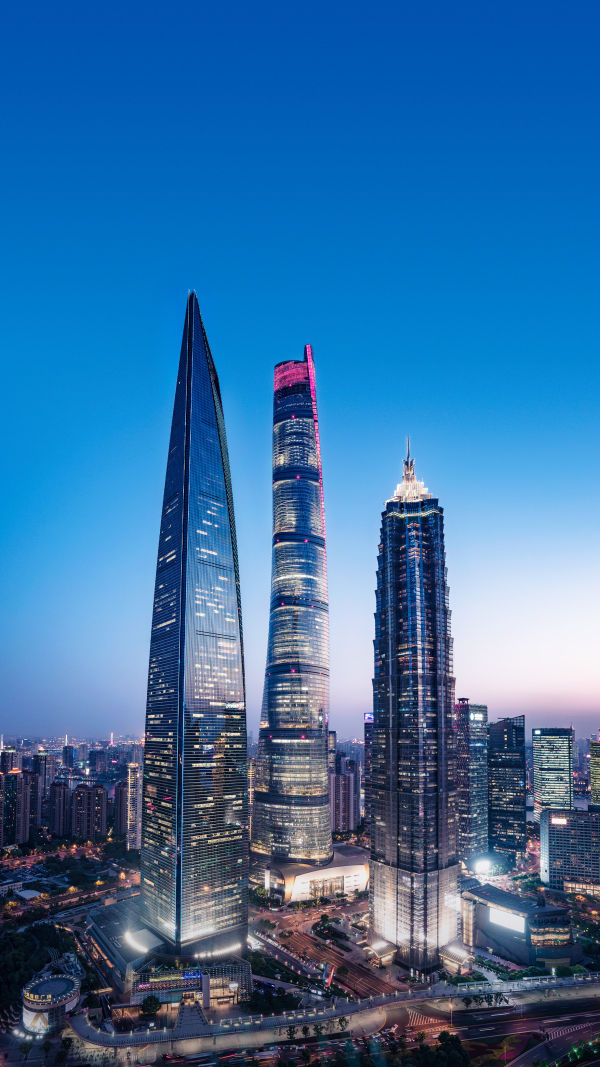 The Shanghai Contrast