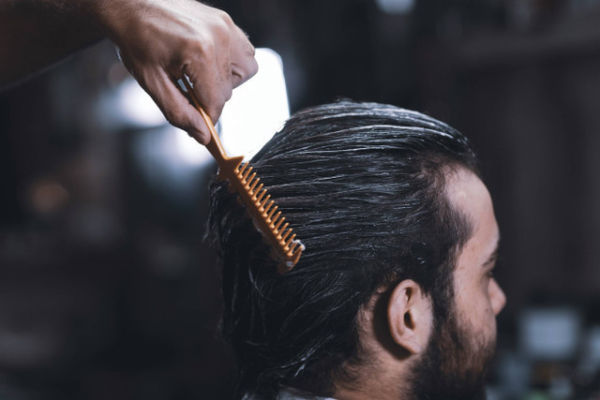 Ilustrasi Model Rambut Edgar Cut. Foto: Unsplash