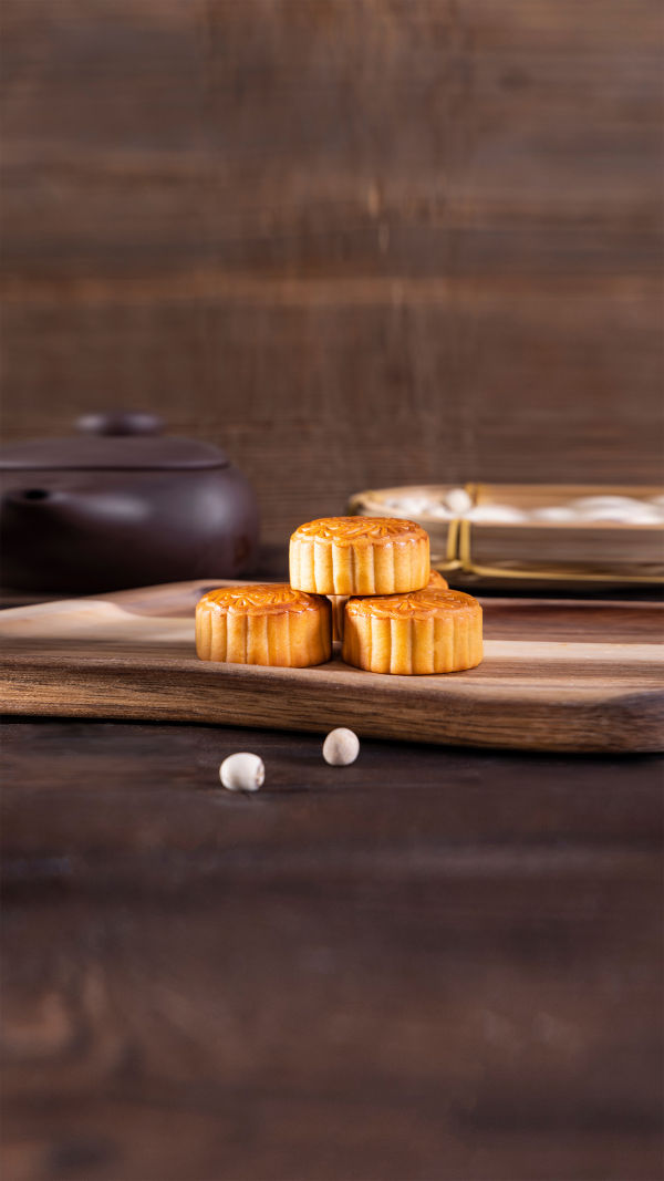 Peach Cheese Mooncake