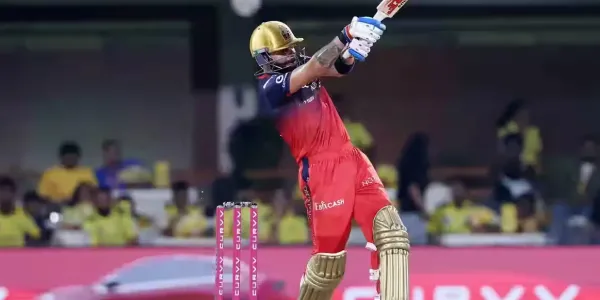 Virat Kohli (28)