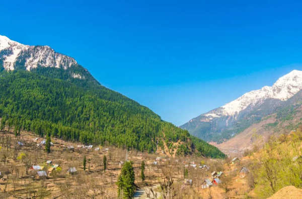 If you also have an adventure, then these five beautiful valleys of Uttarakhand can be perfect destination