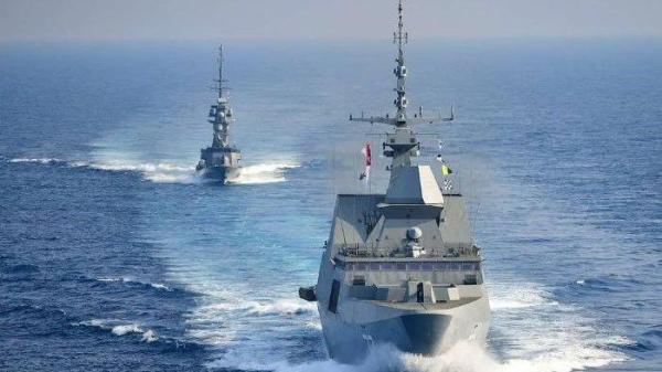 KAPAL FREGAT - Fregat kelas Formidable milik Singapura