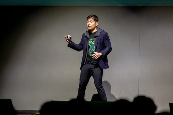 Group CEO dan Co-Founder Grab Anthony Tan di acara GrabX yang berlangsung di Singapura, Selasa (8/4/2025). Foto: Grab