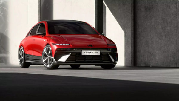 Tampilan Hyundai IONIQ 6 dan Hyundai IONIQ 6 N Line. Foto: Hyundai