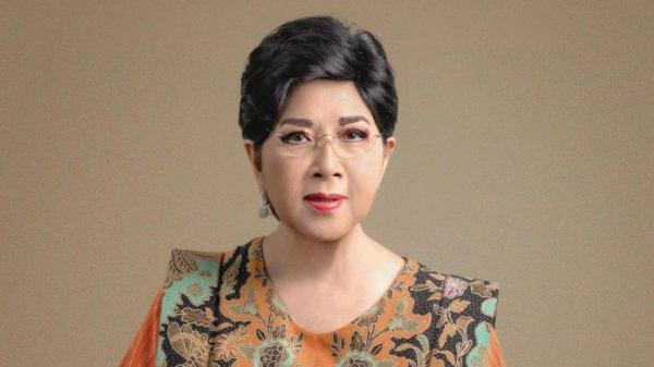  Titiek Puspa Rilis Lagu Dua Sejoli, Spesial Untuk Anniversary Para Pasangan pada 25 Juni 2021.