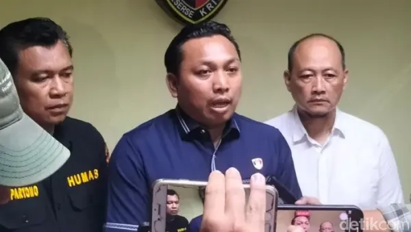 Kasat Reskrim Polres Metro Bekasi Kota Kompol Binsar Hatorangan Sianturi