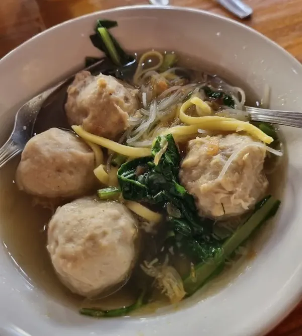 10 Rekomendasi Bakso Enak di Solo, Ada yang Sejak Tahun 1950an!