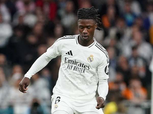 Real Madrid's Eduardo Camiving on April 5, 2025