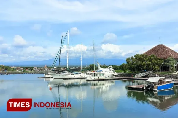 Panorama-Pantai-Marina-Boom-Banyuwangi.jpg
