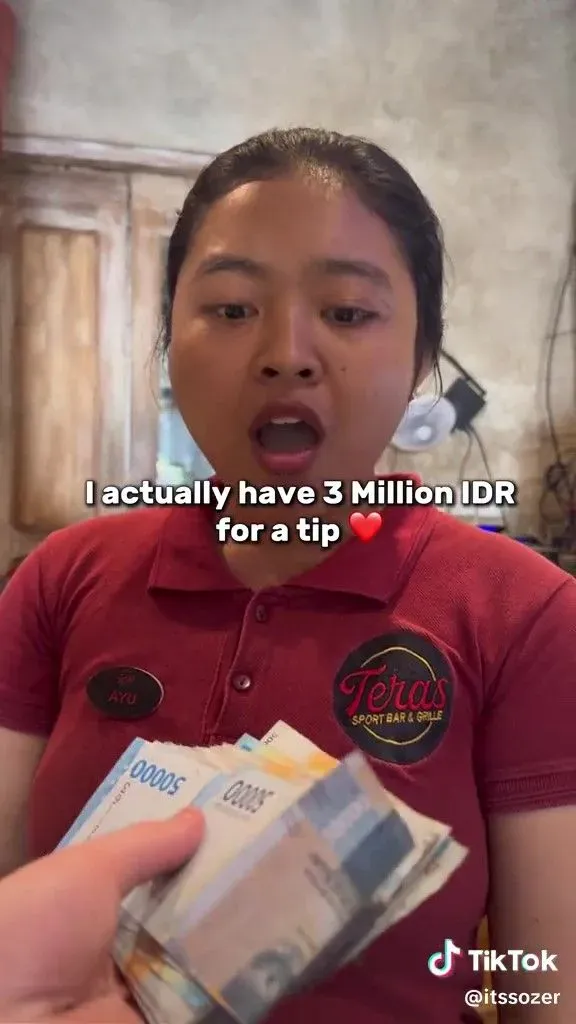 Pelayan di Bali Dapat Tip Rp 3 Juta dari Pelanggan Bule Gegara Ini