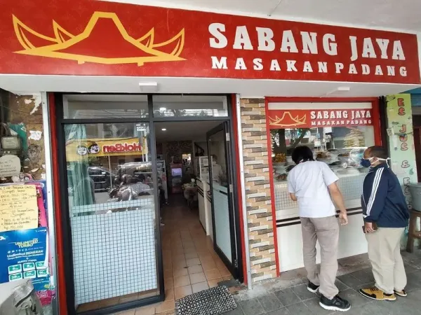 5 RM Padang di Favorit di Jalan Sabang, Ada yang Sejak 1958!