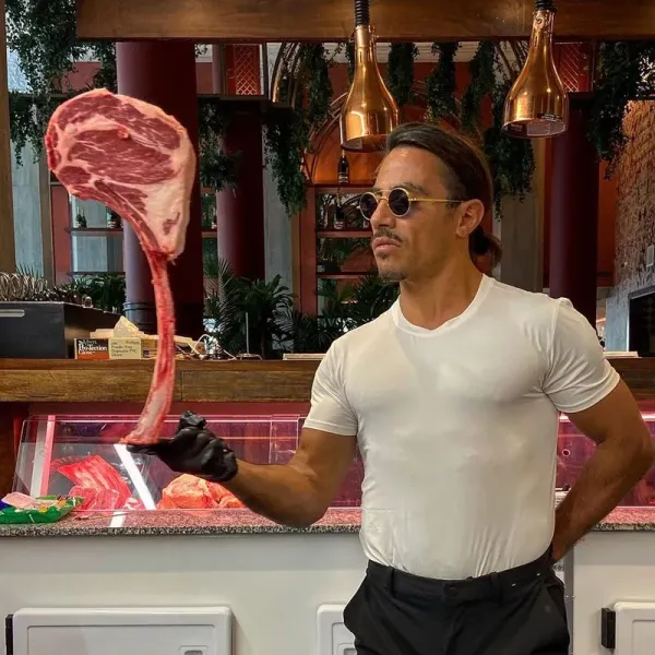 Baru Dibuka, Restoran Steak Salt Bae Dipaksa Tutup