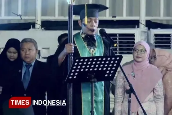 UNJ-Wisuda.jpg