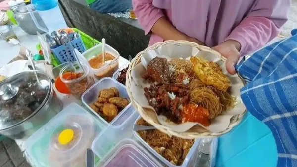 5 Nasi Uduk Paling Enak di Jakarta Barat, Lokasinya Ngumpet di Gang