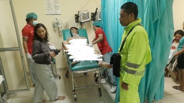 TEWAS - Korban Gede Krisna, saat menjalani perawatan di RSUD Buleleng, pasca mengalami kecelakaan pada Sabtu (26/4/2025).