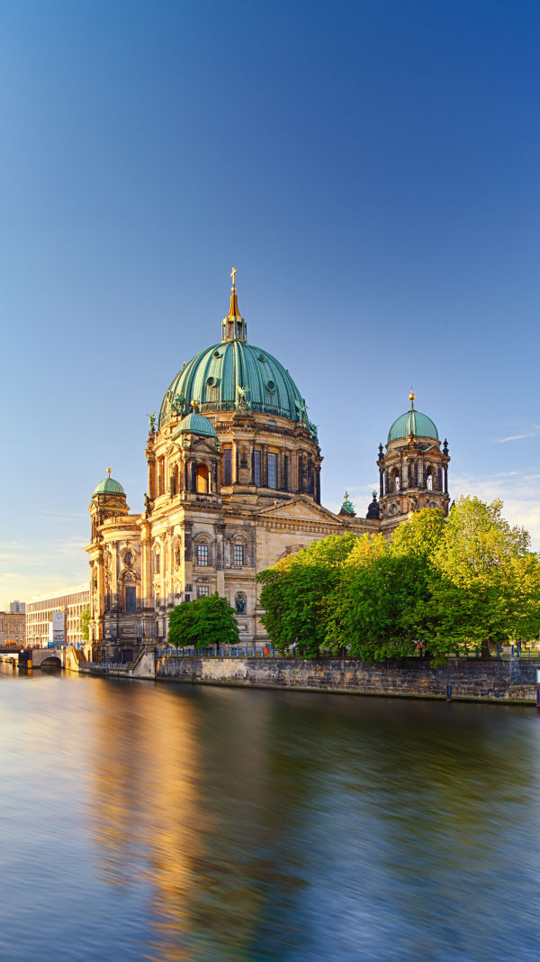 Berlin: Past Meets Pulse