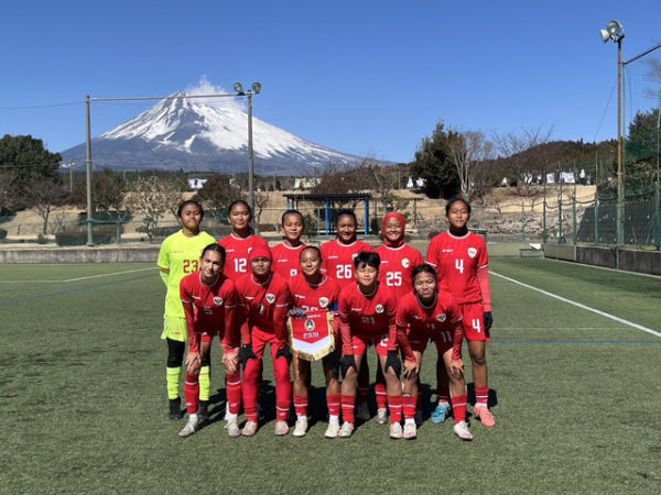 Timnas Wanita Indonesia U-20 di turnamen antar-universitas Jepang. Foto: X/@_juwfa
