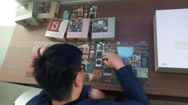 Bermain puzzle
