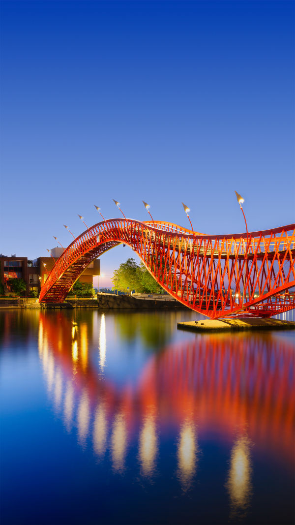 Amsterdam Travel Guide