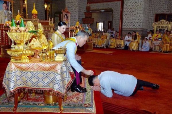 พระราชประวัติ เจ้าฟ้าทีปังกรรัศมีโชติฯ เนื่องในวันคล้ายวันประสูติ เจริญพระชันษาครบ 20 ปี วันที่ 29 เมษายน 2568 เจ้าฟ้าผู้เลื่อมใสพระบวรพุทธศาสนา