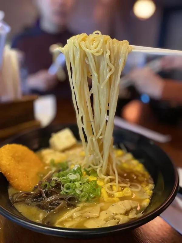 Pemilik Resto Ini Ngamuk dan Kejar Pengunjung yang Tak Beri Tip
